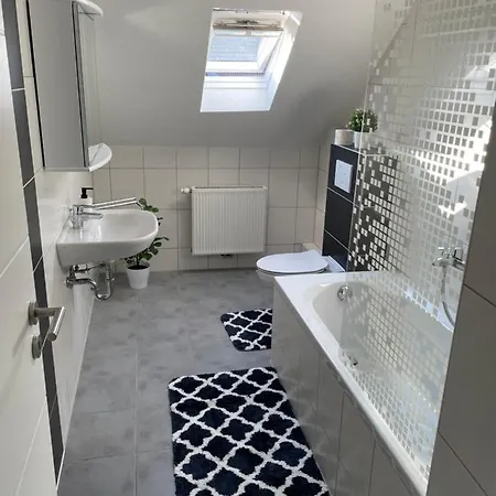 Delux Mit 4 Schlafzimmer