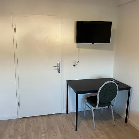 Delux Mit 4 Schlafzimmer Rastatt