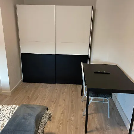 Quarto em Acomodações Particulares Delux Mit 4 Schlafzimmer *