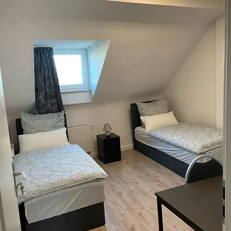 Delux Mit 4 Schlafzimmer Quarto em Acomodações Particulares *